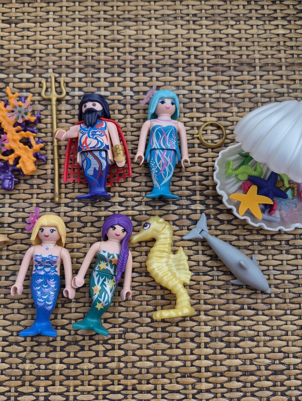 Play Mobil Mermaid & Siren Lot Merman Sea King Ocean Beach Clamshell Dolphins